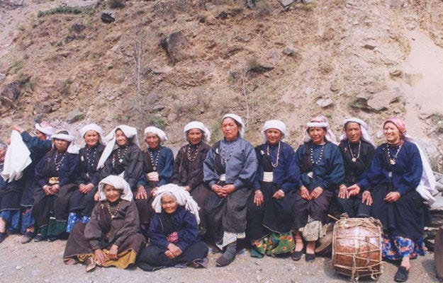 Surviving members of the Chipko movement gathered in 2004. Image credit: Ceti at English Wikipedia, CC BY-SA 3.0 <http://creativecommons.org/licenses/by-sa/3.0/>, via Wikimedia Commons