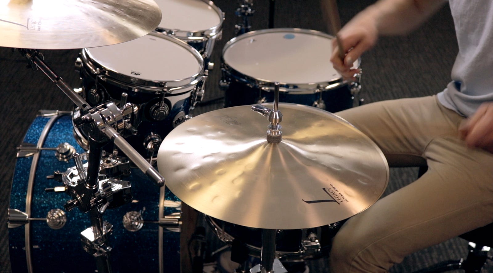 sabian-vs-zildjian-clash-of-the-cymbal-titans-cascio-music-medium