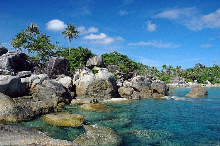 Beaches Please; Ini 5 Pantai di Bangka Belitung Dengan 