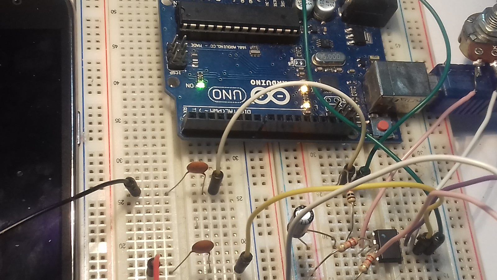 LM741 as Comparator & Opamp Jungletronics Medium