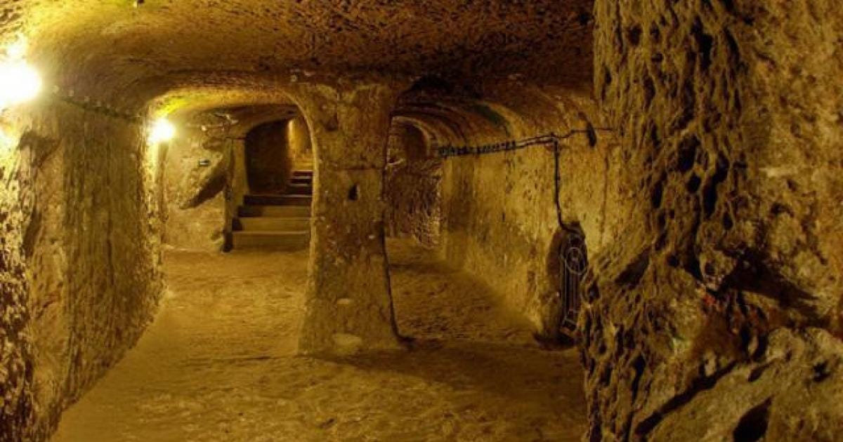 DISCOVERED 12,000-YEAR-OLD TUNNELS CONNECTING SCOTLAND AND TURKEY