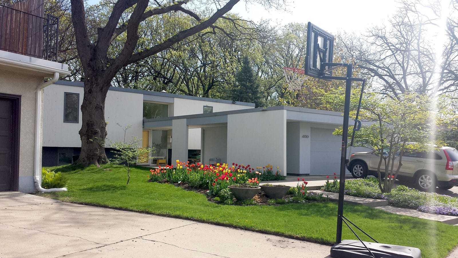 Eastern Howe All of Minneapolis