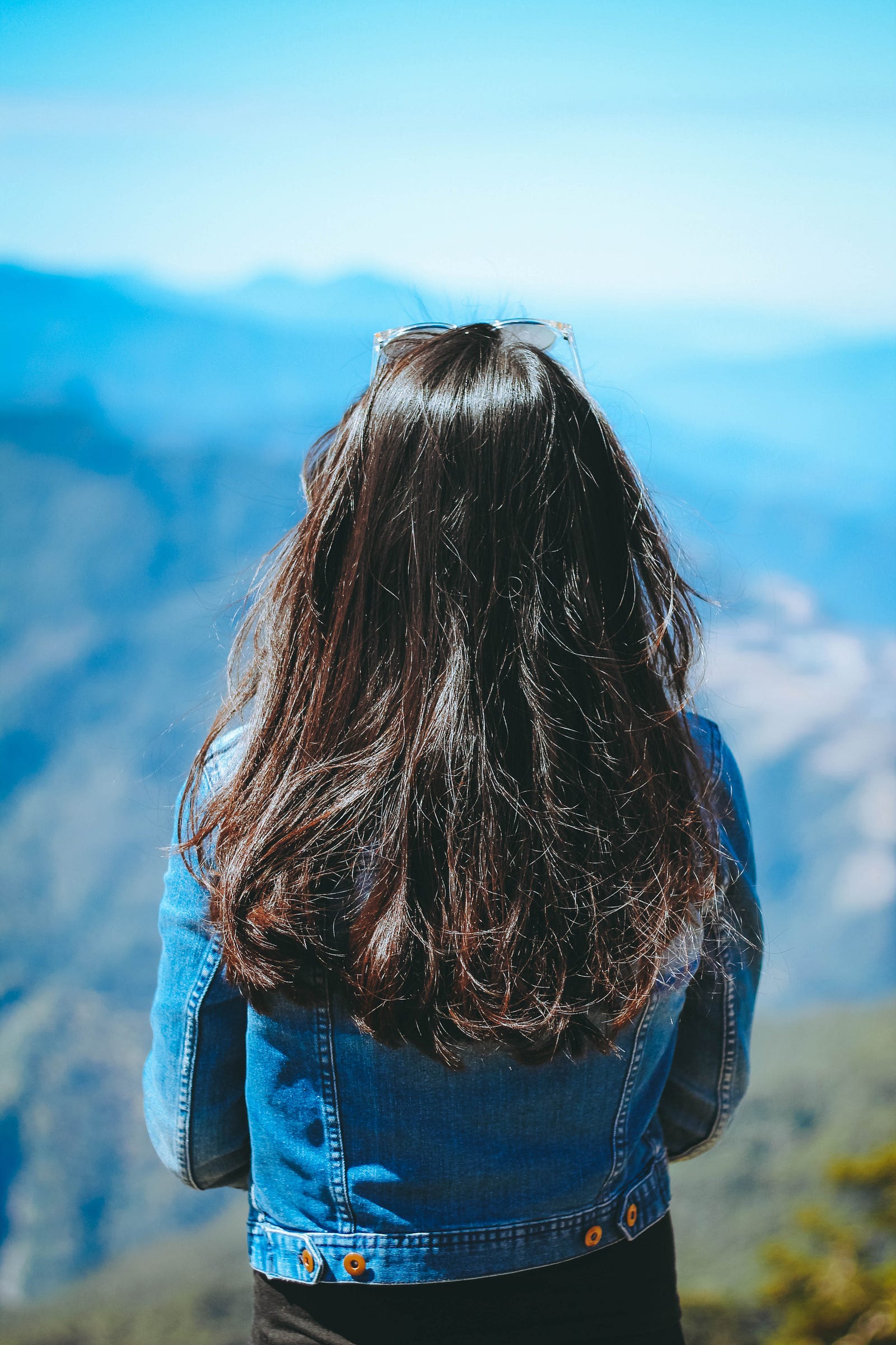 Rekomendasi Warna Rambut untuk Kulit Wanita Indonesia