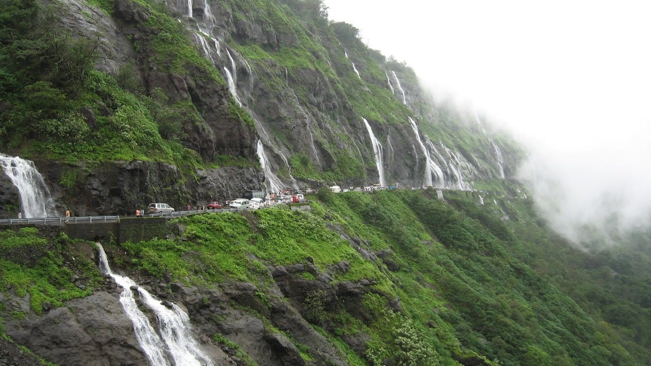 8 Places For A Monsoon Getaway Near Pune and Mumbai