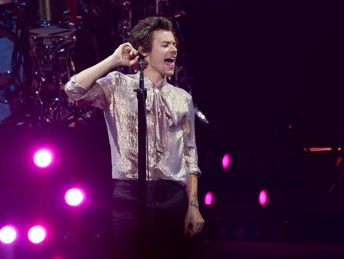 Harry Styles Tour 2018 Outfits