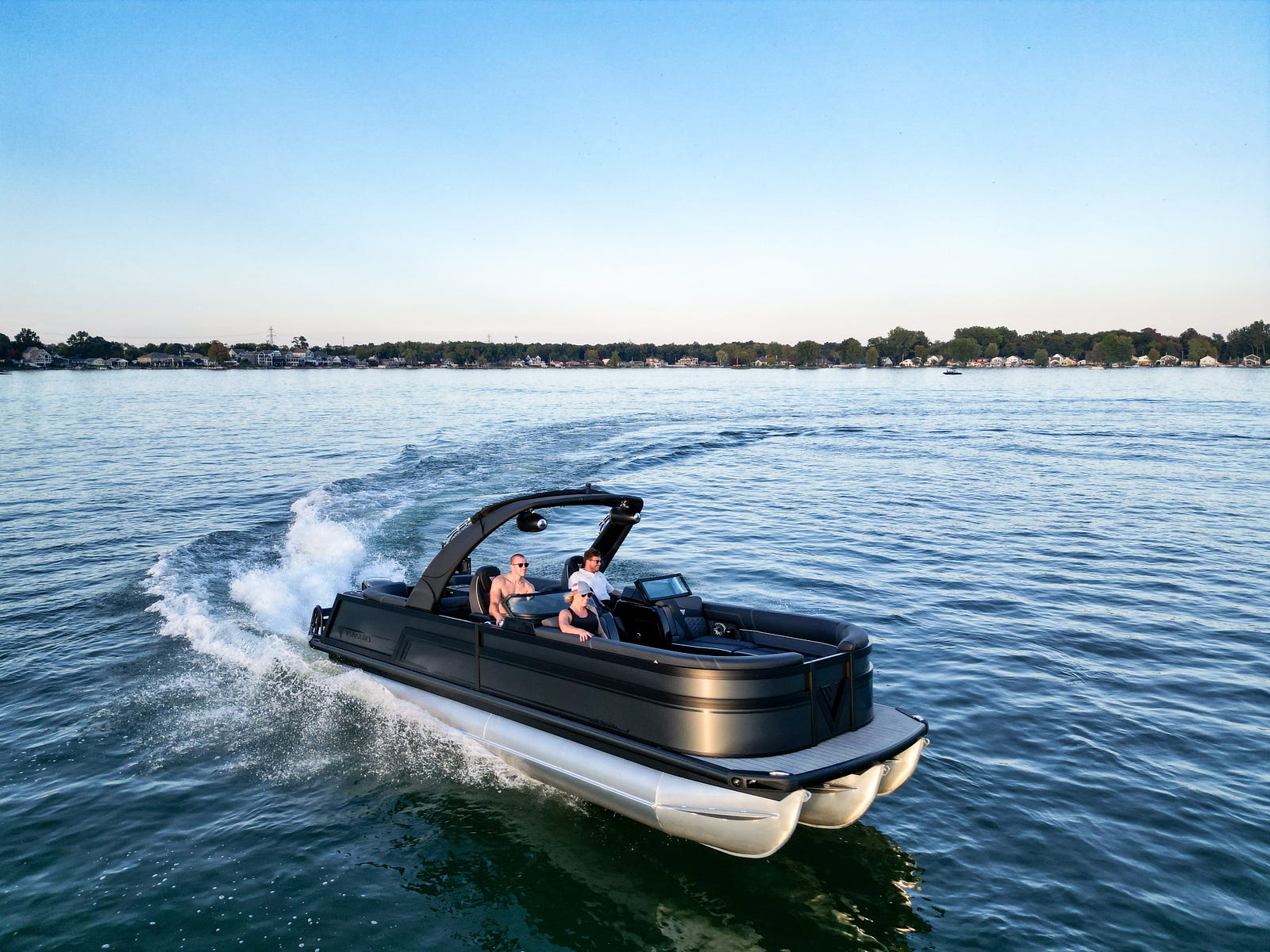 Your Beginners Guide to Buying the Perfect Pontoon Boat, High Caliber