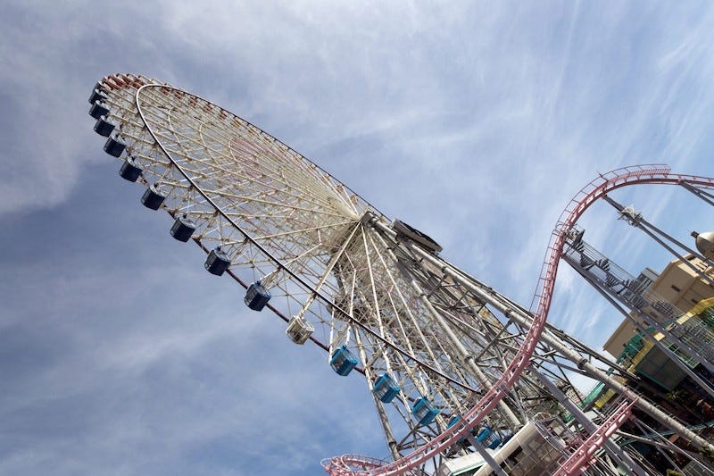 Yokohama’s iconic Cosmo Clock 21 in Minato Mirai