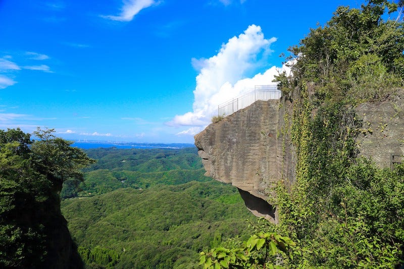 Nokogiriyama’s Jigoku Nozoki in Chiba Prefecture on the Boso Peninsula