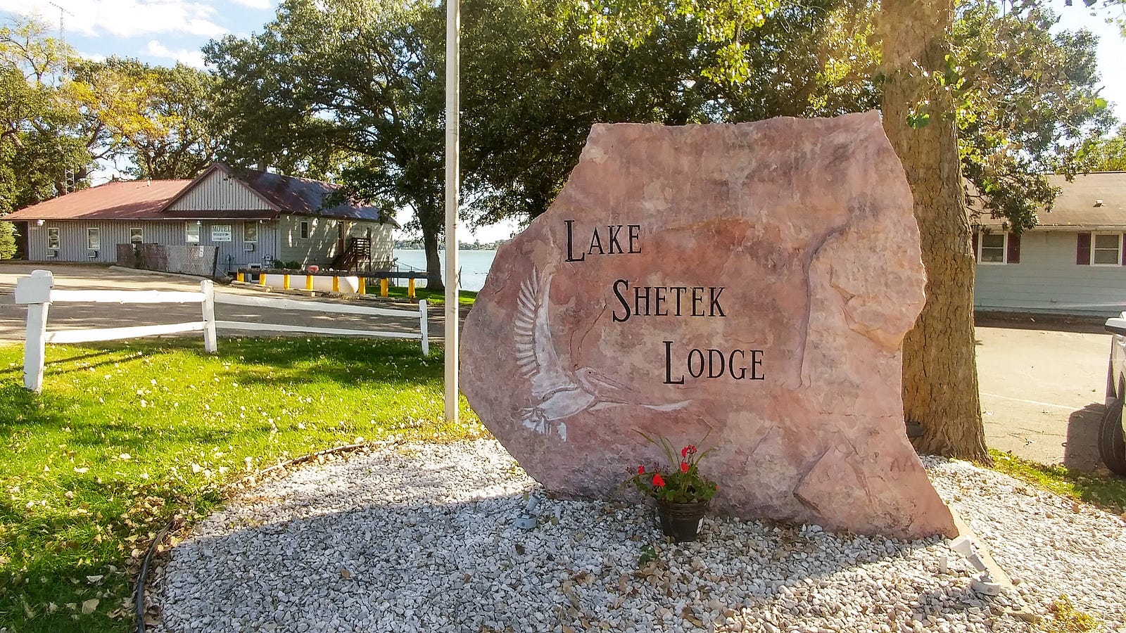 Own the Lake Dream? Lake Shetek Lodge Needs New Owner After Nearly 40