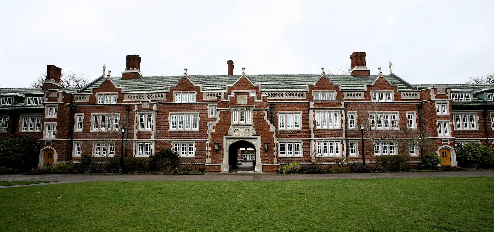 Promoting the name without a definition Sanctuary campus nation? Medium