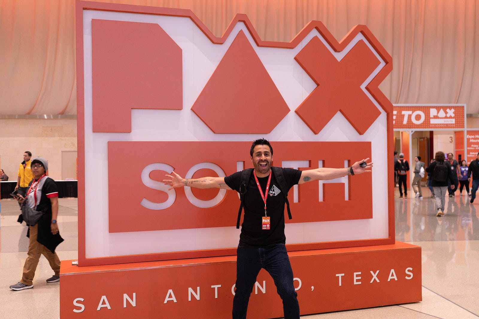 that s me on day one at pax south 2019 - pax fortnite 2019