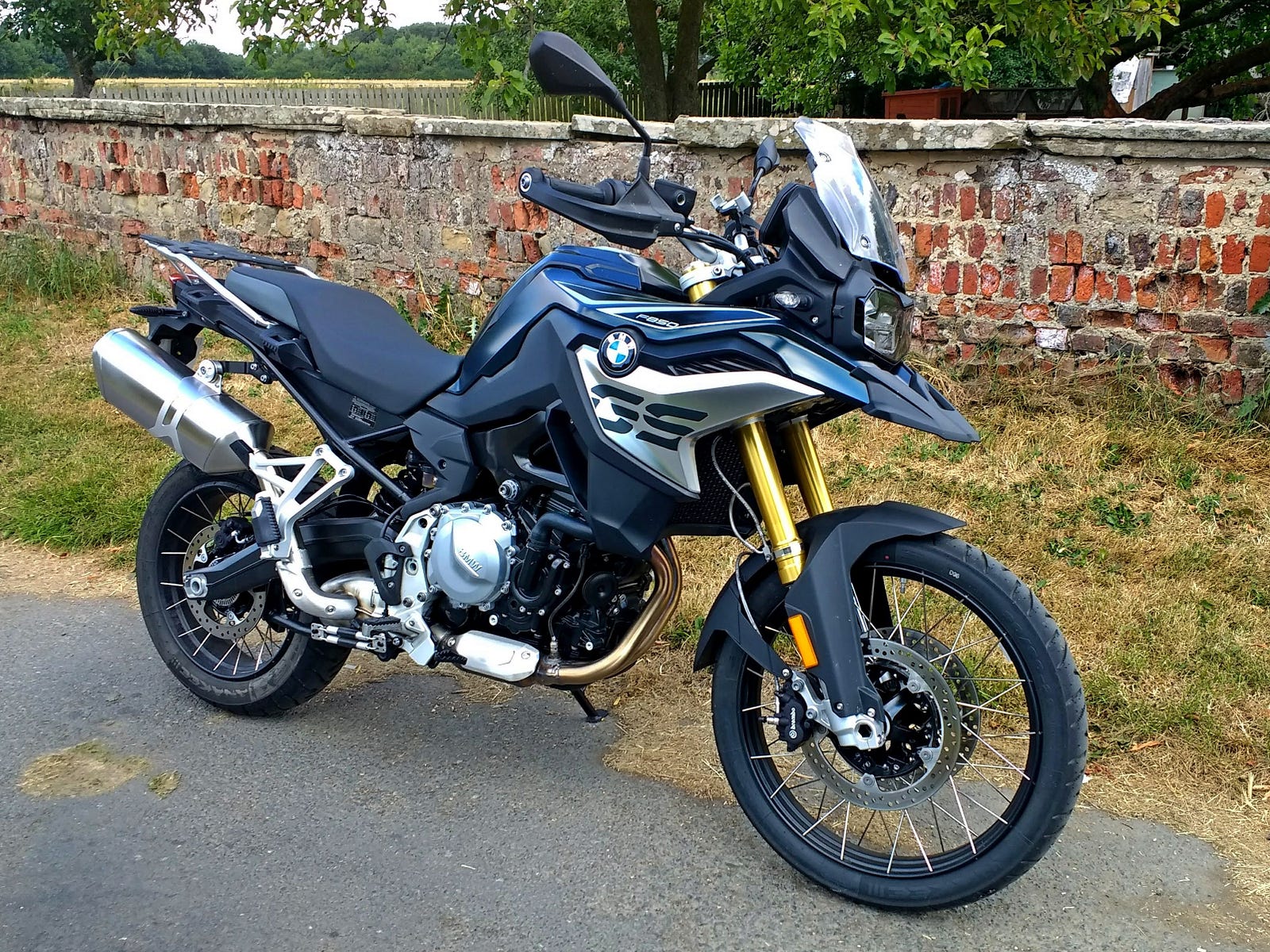 bmw gs850