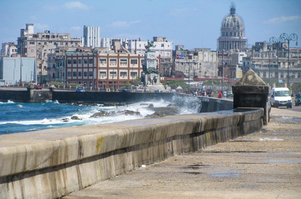 Malecón Habanero Fotosociologia Medium