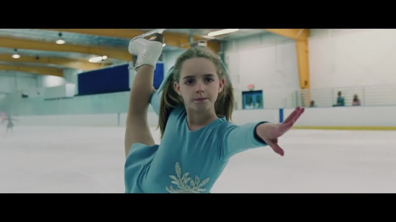 In “I Tonya” Margot Robbie Does What Tonya Harding Couldn