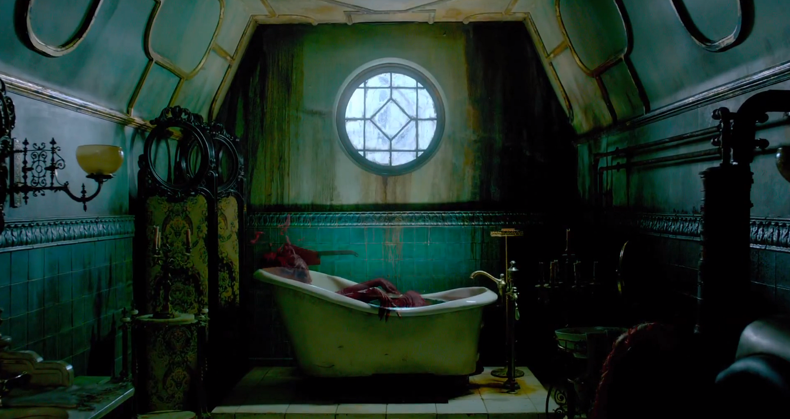 Ghosts Are Movies: A Love Letter to Crimson Peak – Aaron Stewart-Ahn ...