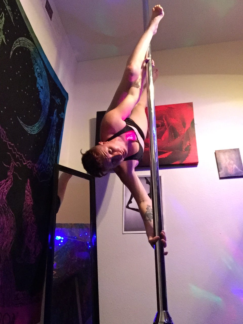 Pole Dancing Pussy Pic 66