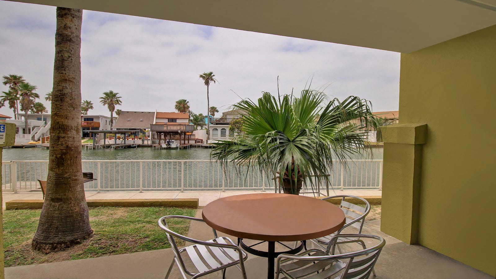 Hotels In South Padre Ensuring Enjoyable Stay Windwater Hotel So Search For Luxury Hotels South Padre Blvd Tx That Are Centrally Located Just Minutes Away From Famous Attractions Of The Place