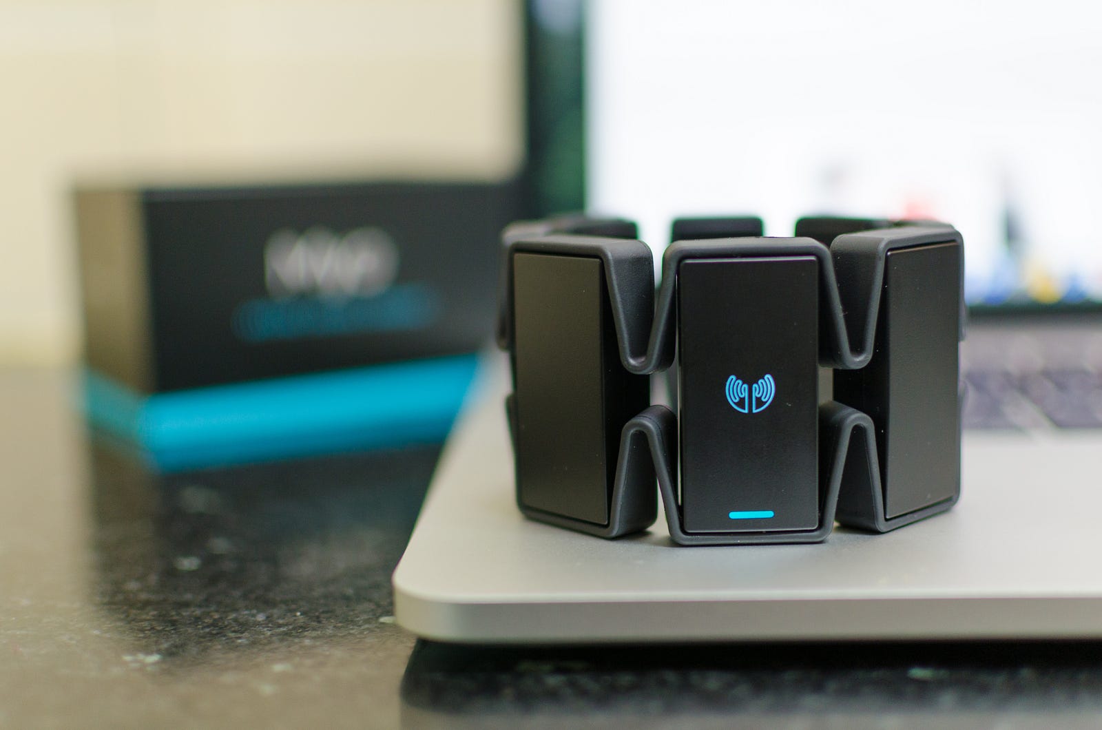 Myo Armband — Gesture based Wearable!!! Sumit Grover Medium