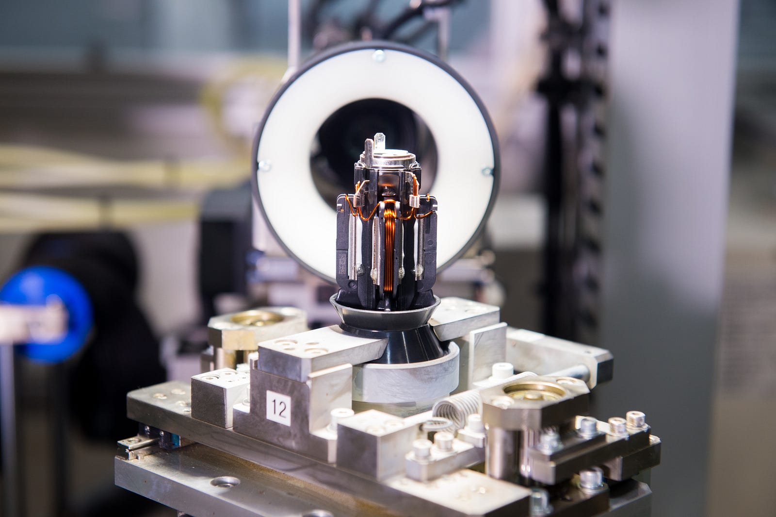 Inside Dyson‘s automatedmotormanufacturing factory