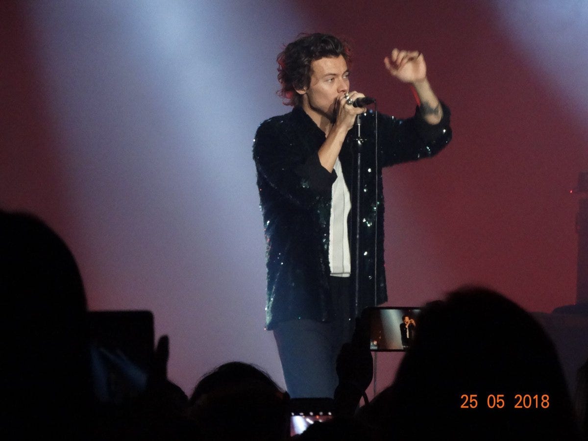 harry styles outfits 2018
