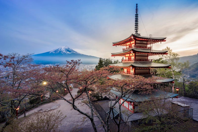 Mt. Fuji and Kawaguchiko’s picturesque Chureito Pagoda in Yamanashi Prefecture
