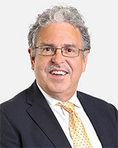 Portrait image of Dr. Manuel Lorenz
