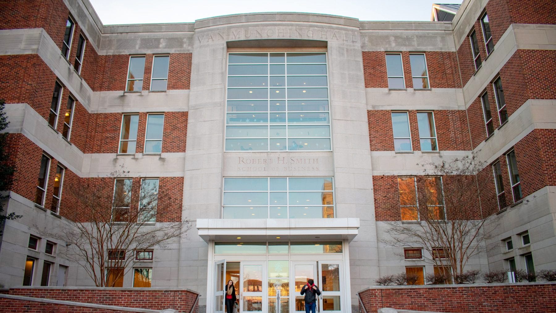 UMD’s Smith School of Business Unveils Center for AI Advancement