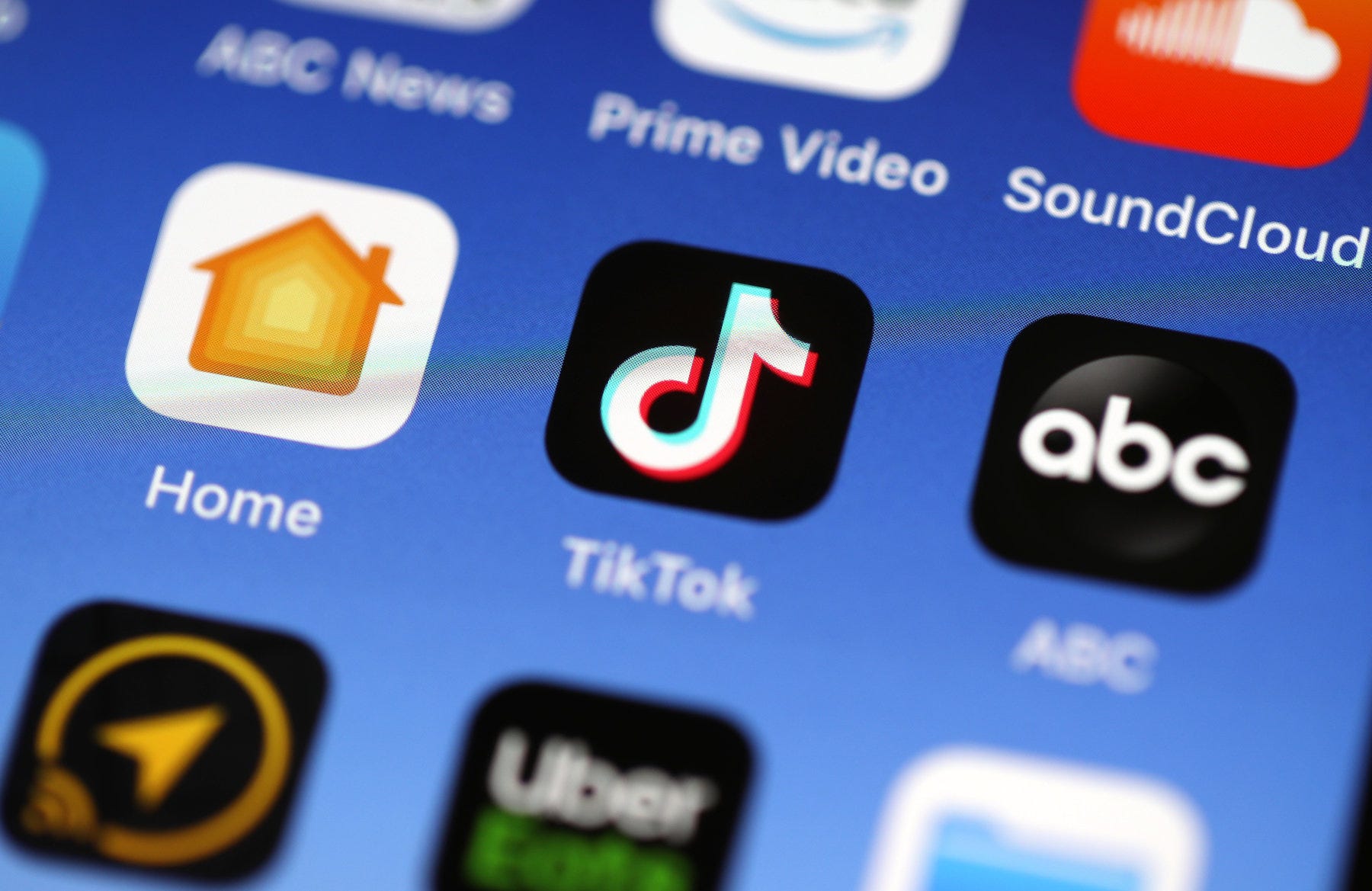 Triller, TikTok, Reels: Are they all the same?