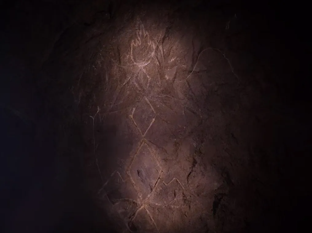 Owl cave scene from Season 2.