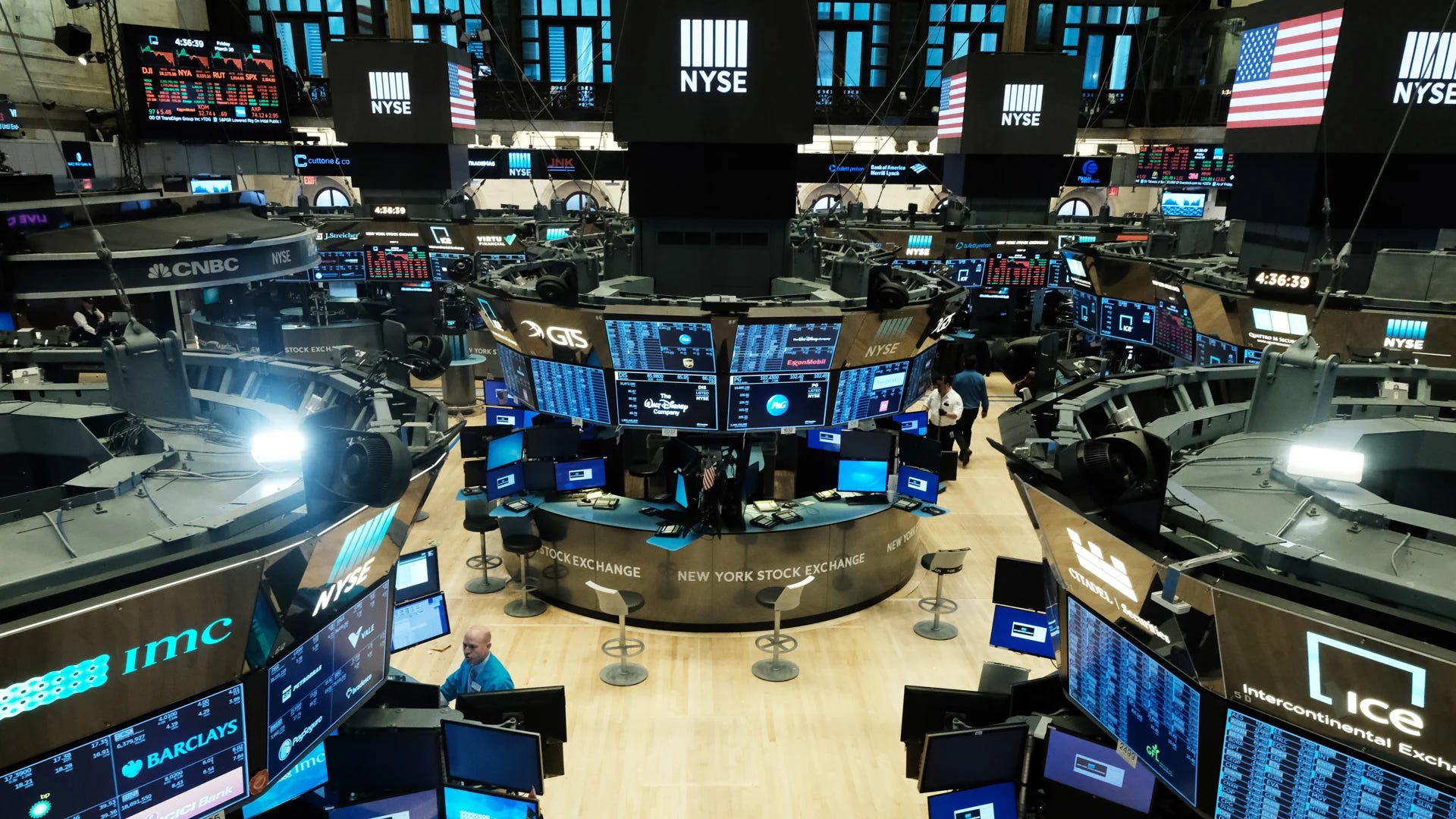 My AI Trading Agent Went All-In on Oil During the US-Iran Conflict — Here’s How I Finally Stopped…