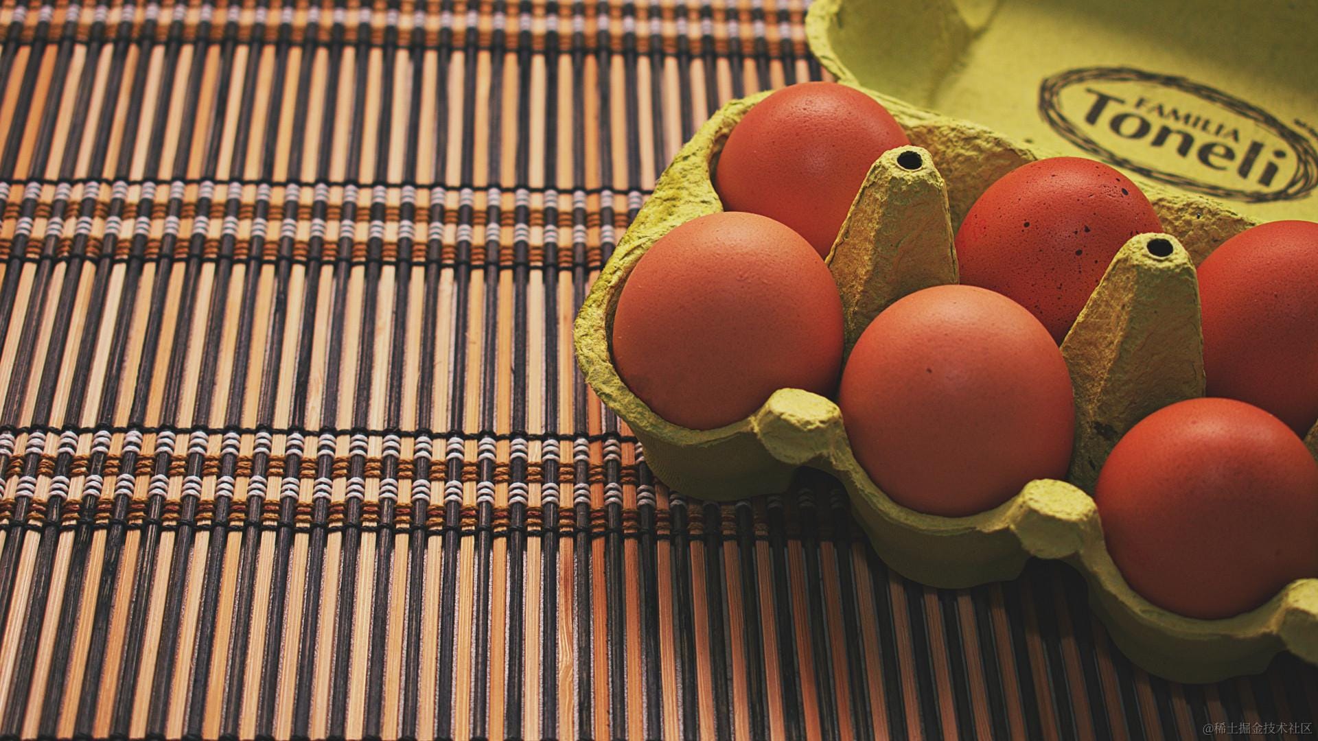 Solving Dependency Unification and High Code Duplication in Business Components Based on Monorepo