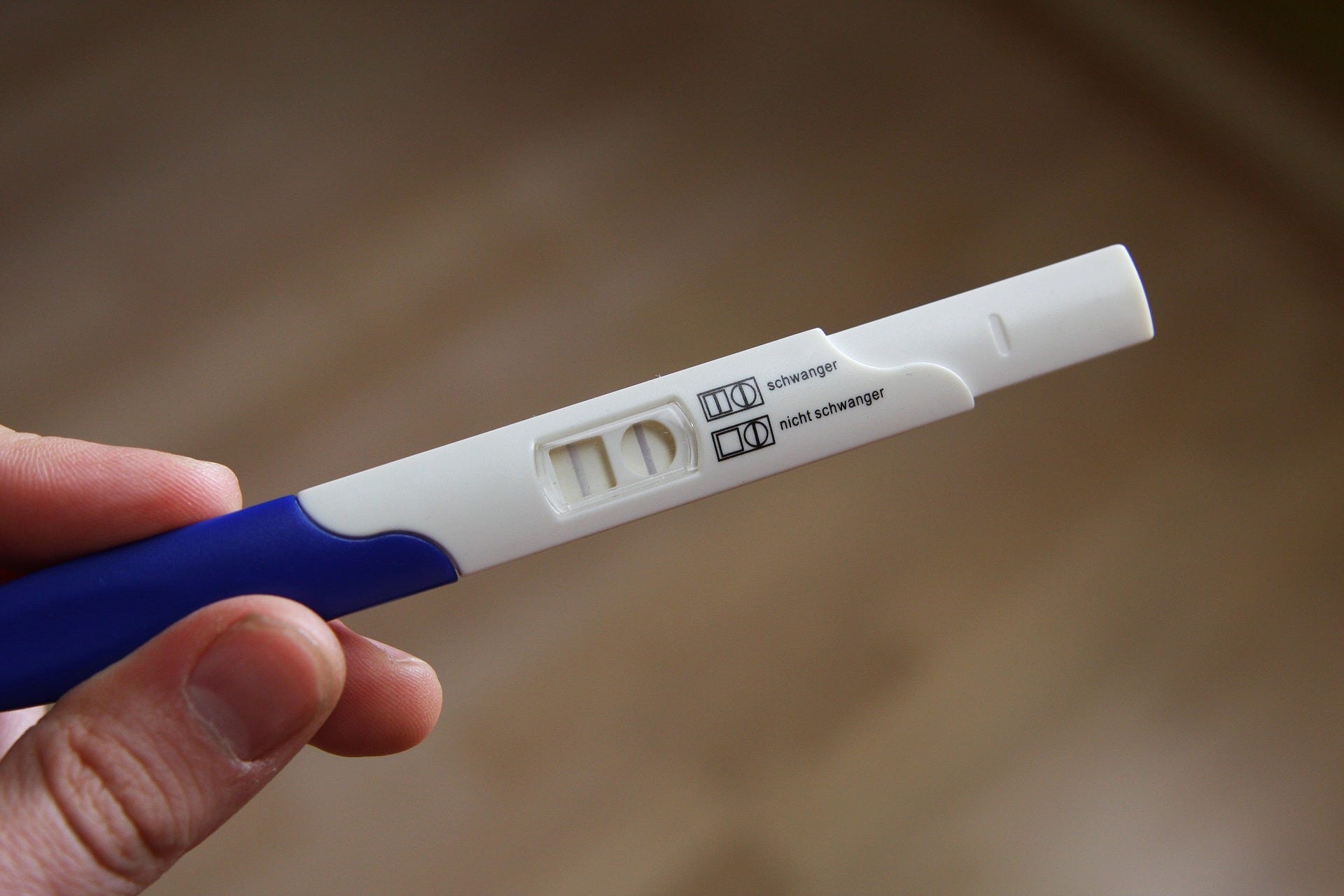 Pregnant from sperm on hand Sex with a midget girl