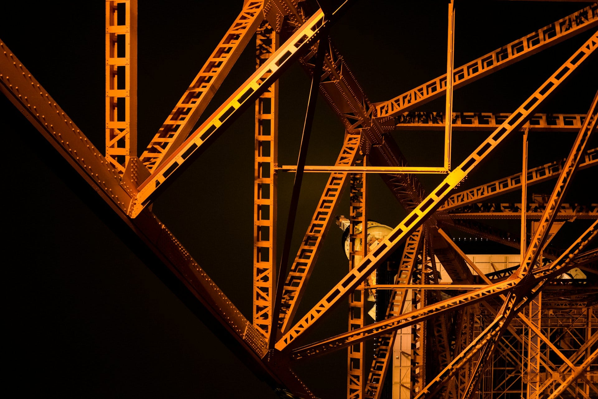 Scaling Feature Engineering Pipelines with Feast and Ray