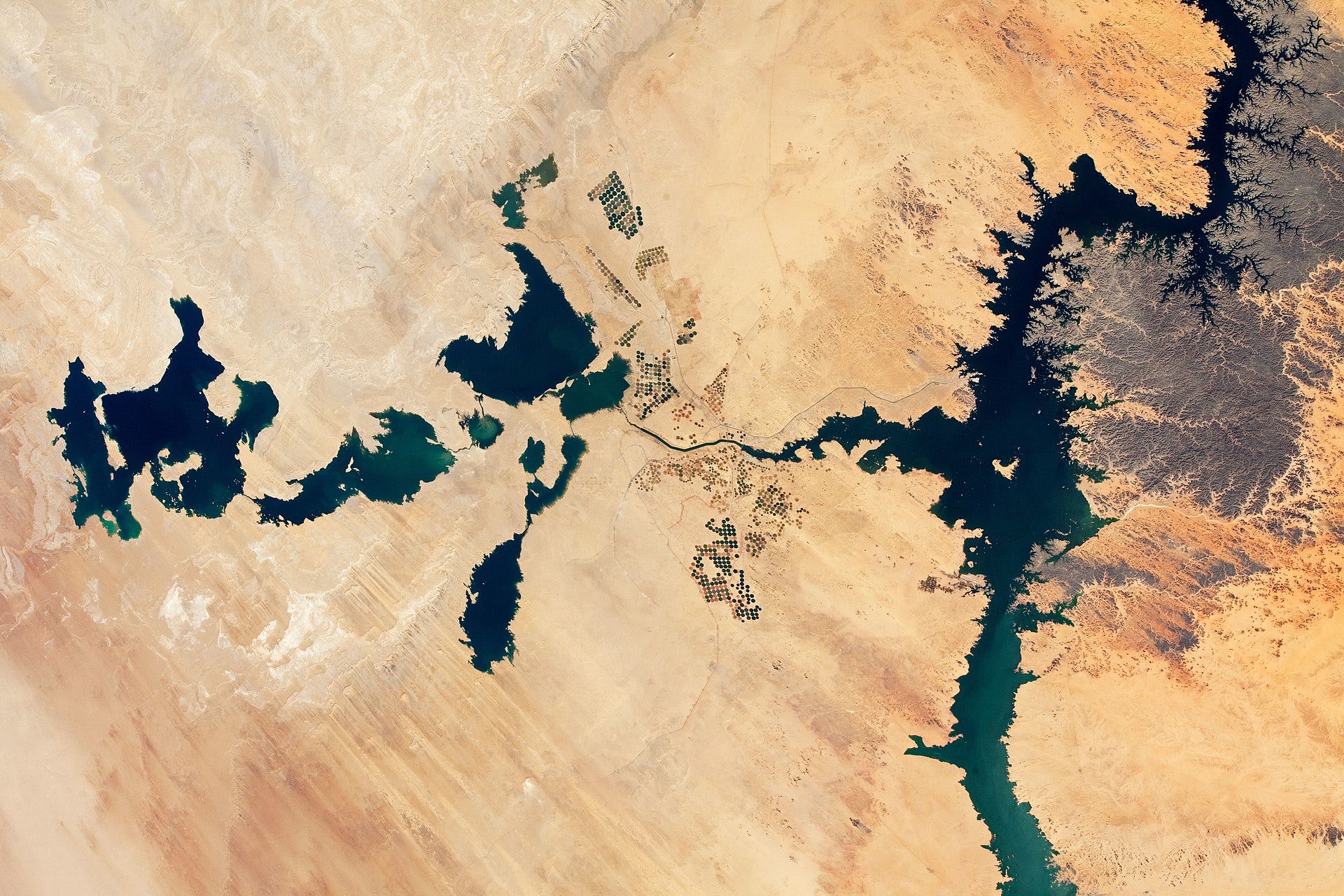 Simple land change detection methodology using Python and Sentinel 2 data