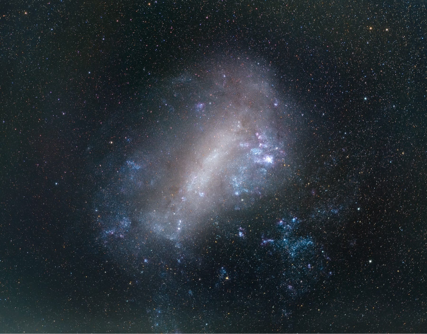 A galaxy you can see with your own eyes. ?