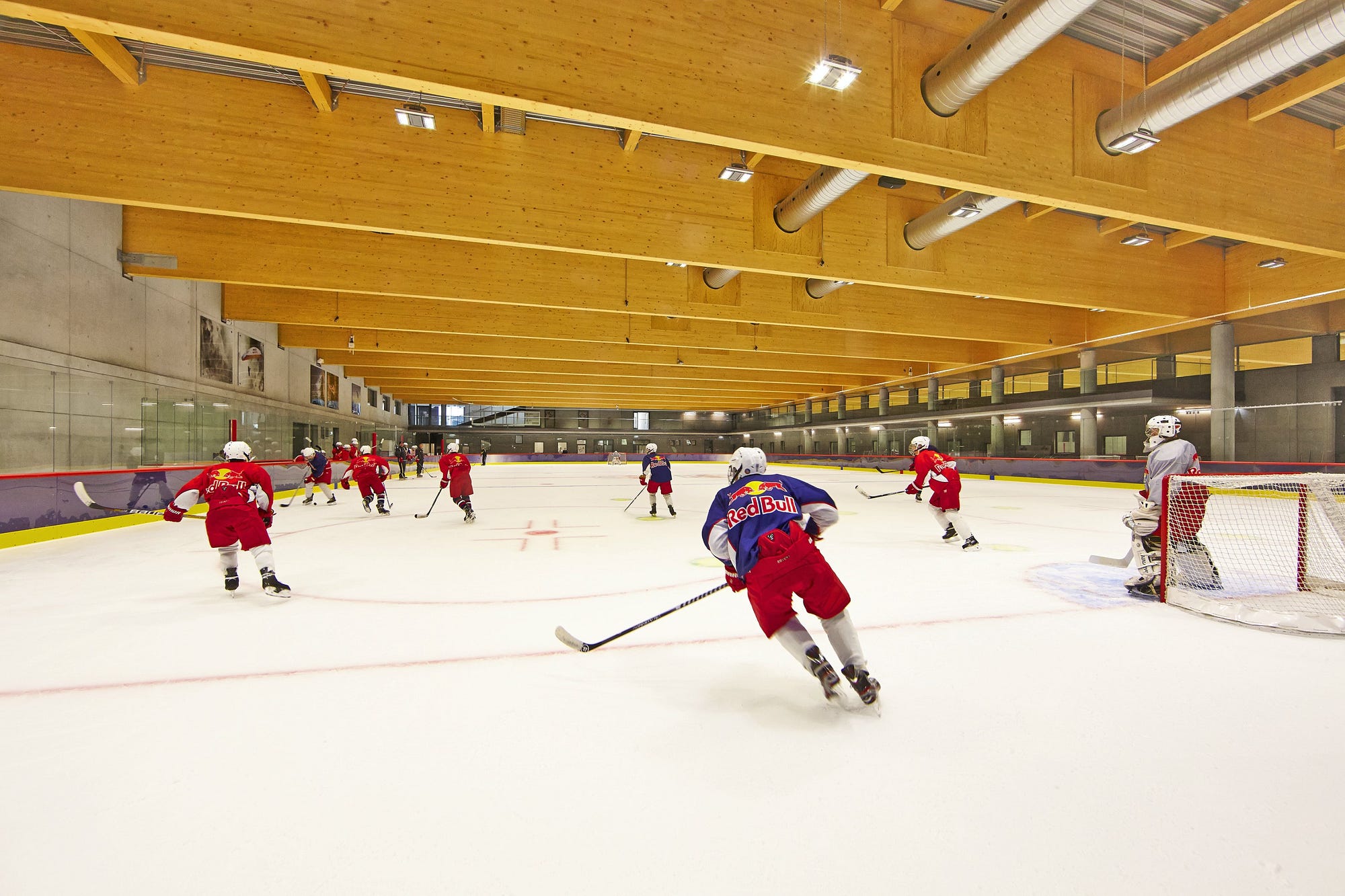 365 Days to Turn Things Around – Red Bull Ice Hockey Academy – Medium
