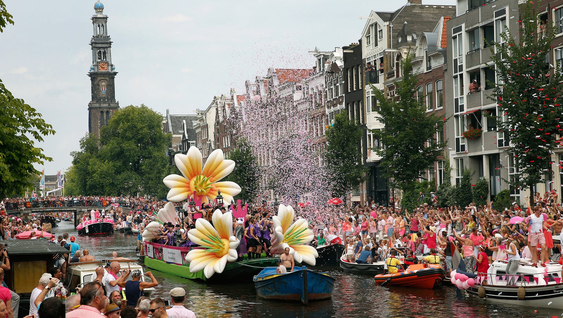 Gay Pride Canal Parade in Amsterdam | Heavenly Holland