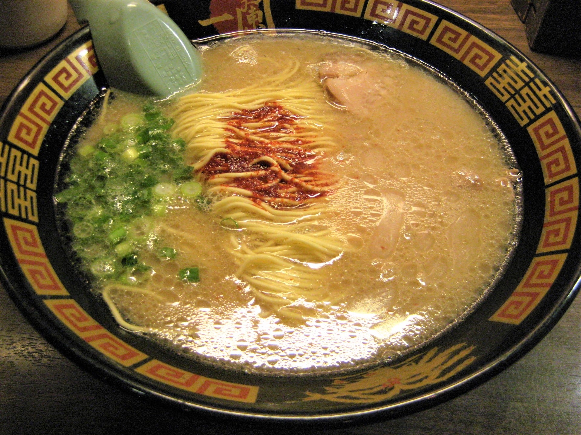 ICHIRAN MustTry Tonkotsu Ramen in Shibuya, Tokyo