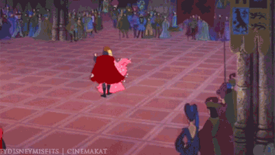 Aurora dancing as her dress changes colour