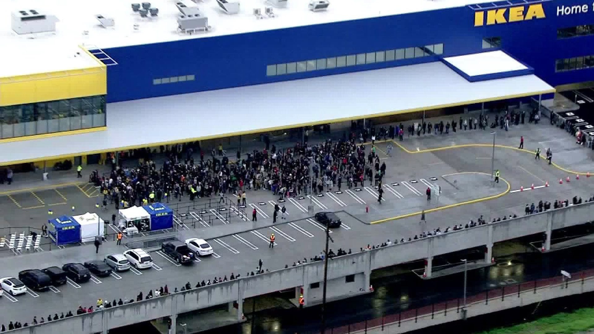Search And Rescue Team Locate Stranded In Ikea Crowds Gather For The Grand Opening Of New Ikea In Burbank Calif