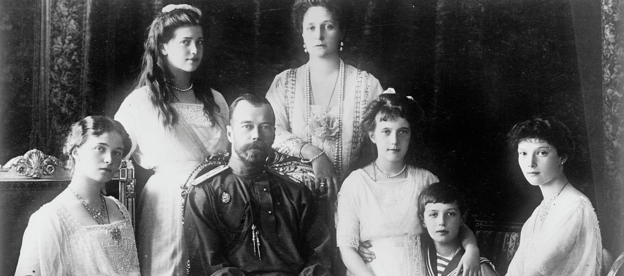 The Romanov Family Portrait – The Coil – Medium