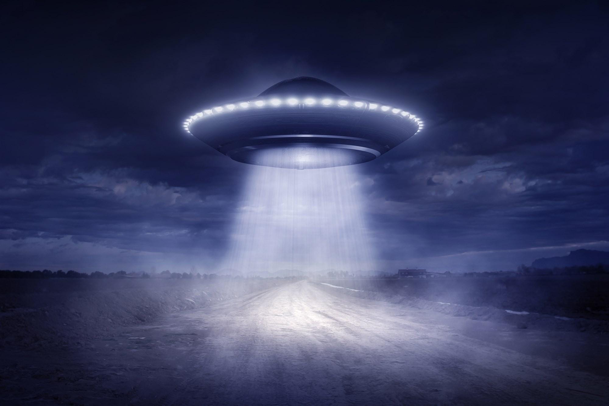 Presidential UFO Revelation: Nixon Revealed Alien Proof to Jackie Glea