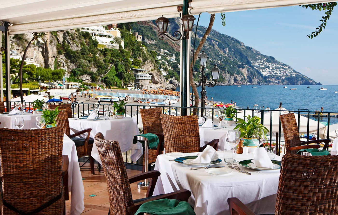 dining-etiquette-in-italy-doing-business-in-italy-medium