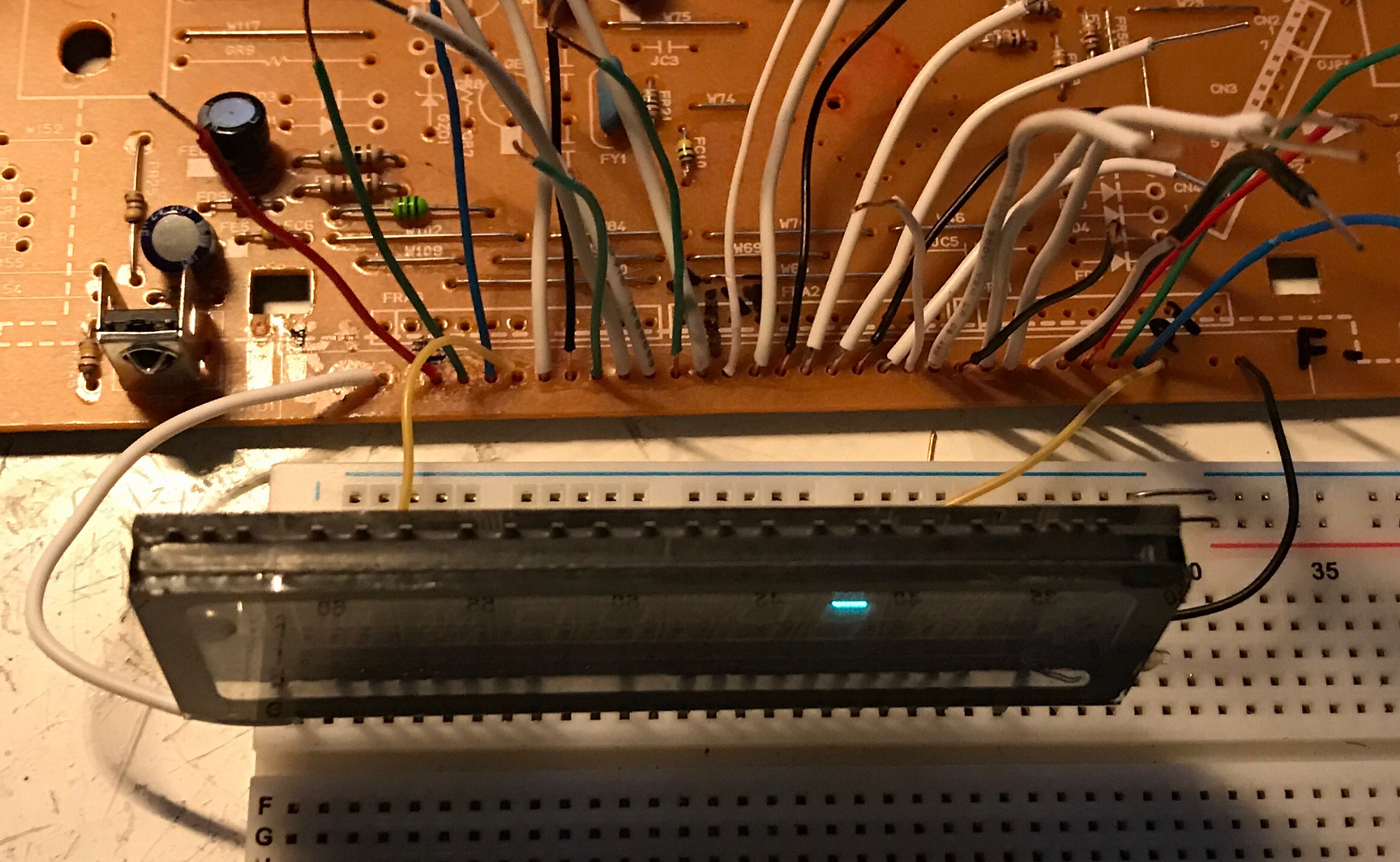 Reverseengineering the pinout of vacuumfluorescent displays (VFDs