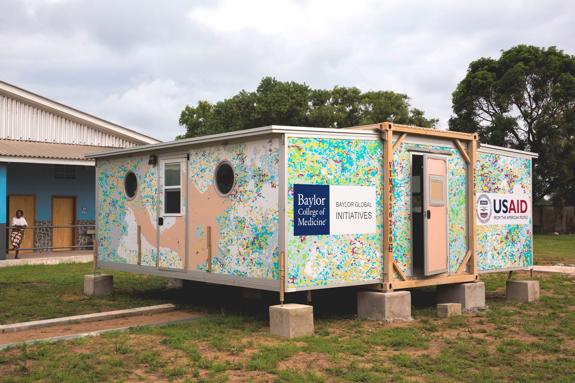 Emergency Smart Pods — Transforming Containers into Modern Medical Clinics
