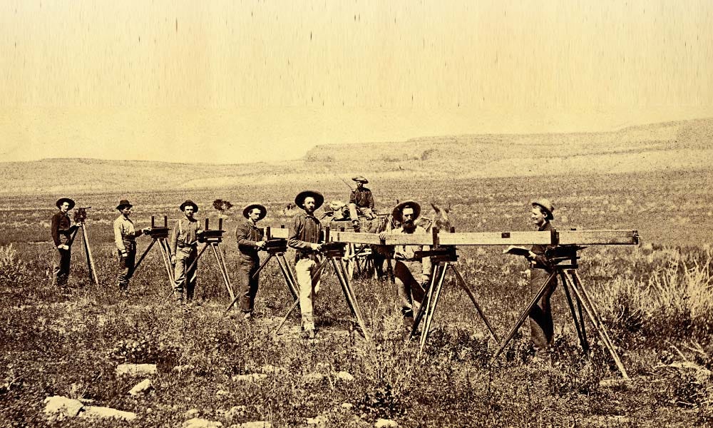 Measuring America The Surveyor’s Chain FractaLife Medium