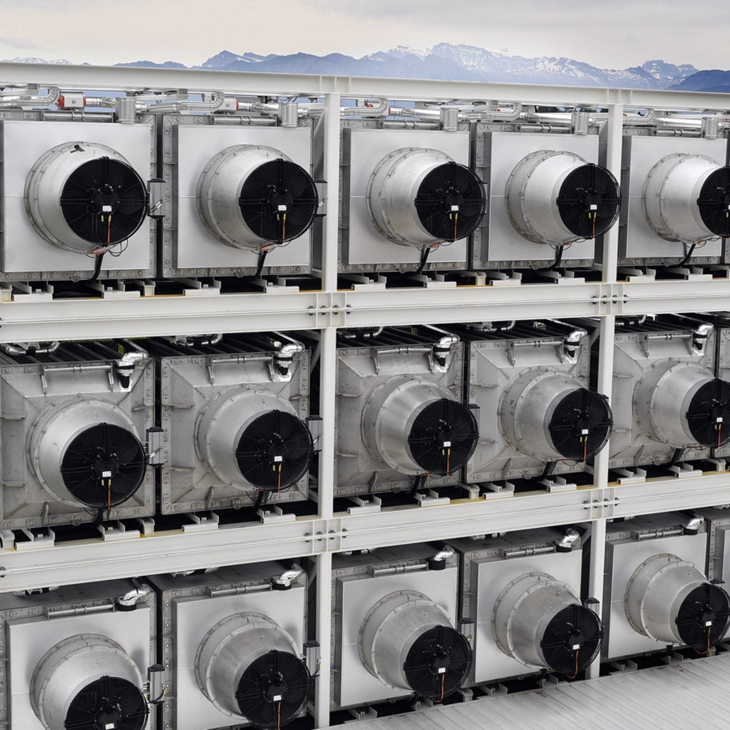 Mammoth wall of fans at a legacy Carbon Capture facility