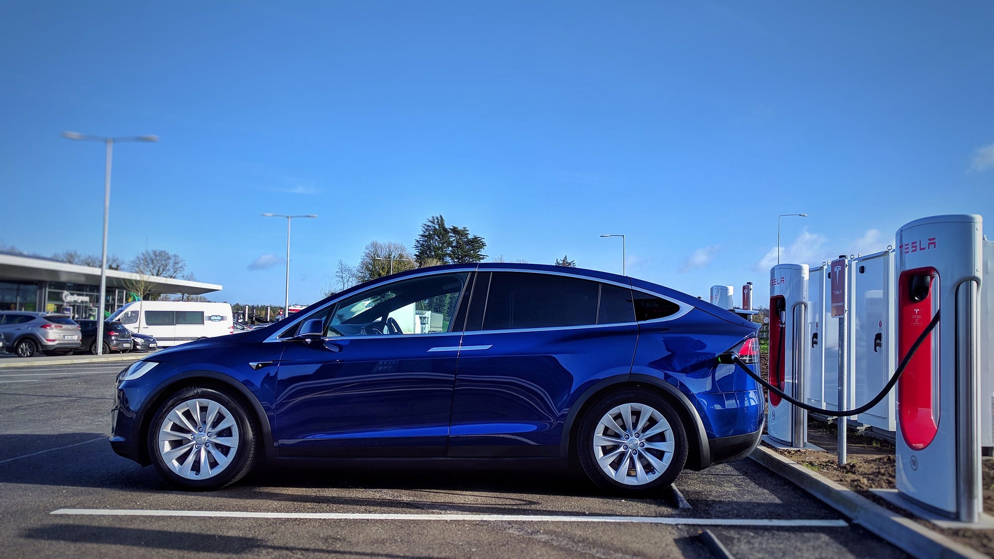 Tesla opens Ireland’s second Supercharger station Ireland’s
