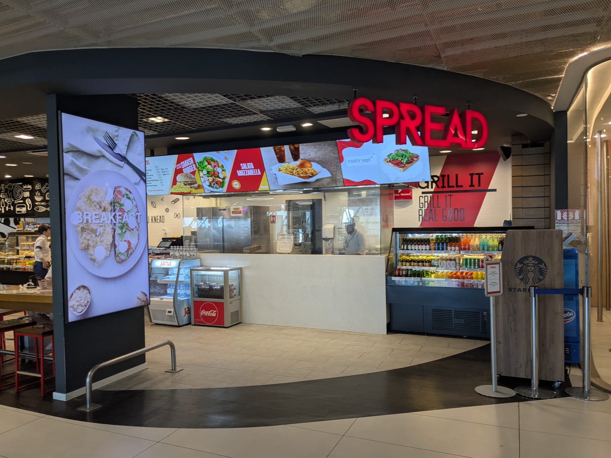 A Rejected Google Review for the Spread Eatery at the Zagreb Airport