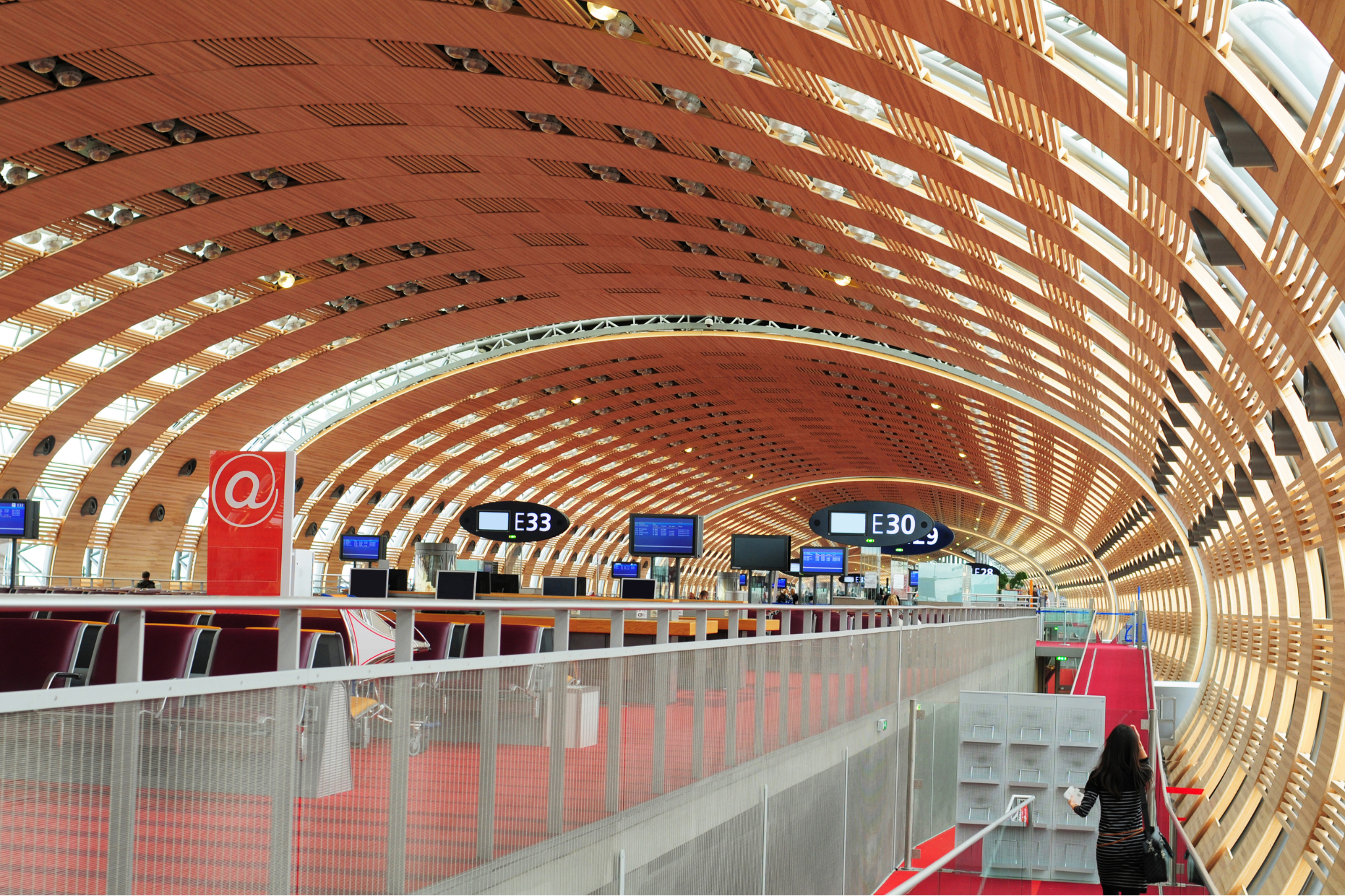 Discover the Top 10 Busiest International Airports Worldwide